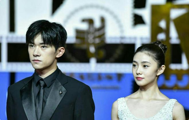 重演被质疑的刘浩存印证了张艺谋的话凯发k8入口时隔36天赵丽颖事件