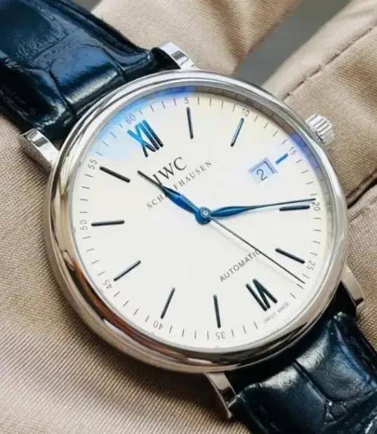 表很难逾越的鸿沟腕表价格的金字塔?机械表大师:3000元至15万是手(图2) 表很难逾越的鸿沟腕表价格的金字塔?机械表大师:3000元至15万是手(图2)